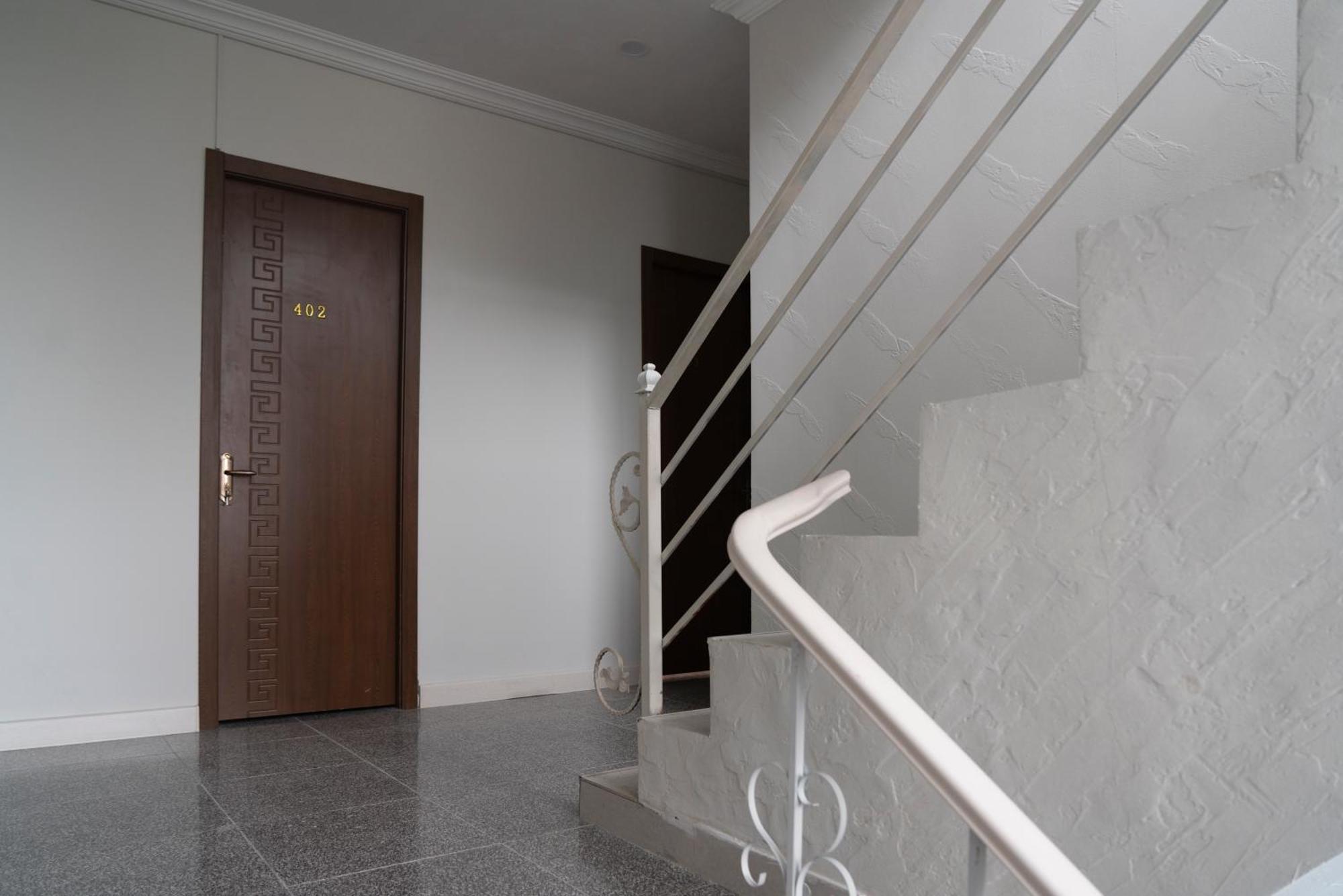 Hotel Carleone Batumi Exterior photo