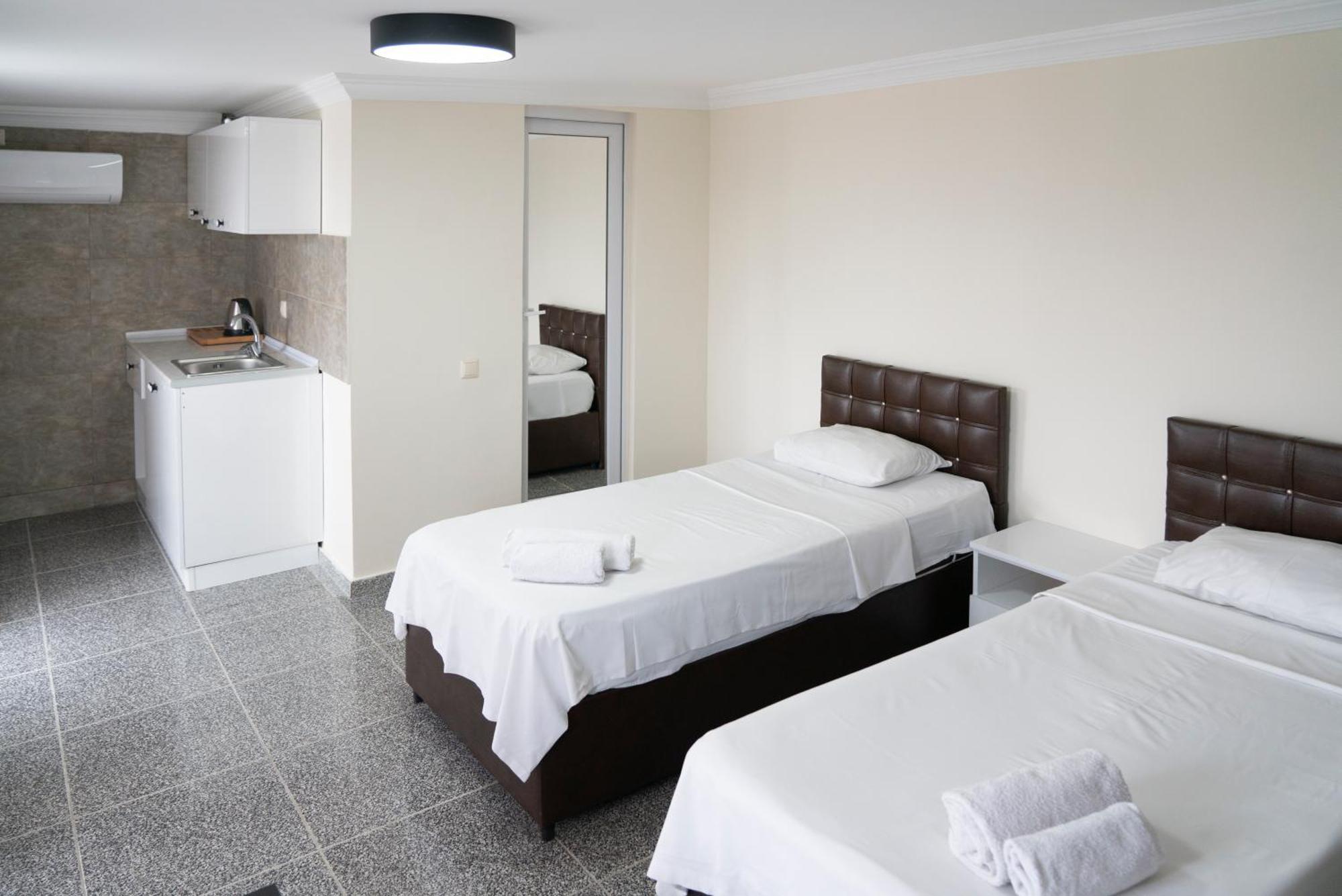 Hotel Carleone Batumi Exterior photo